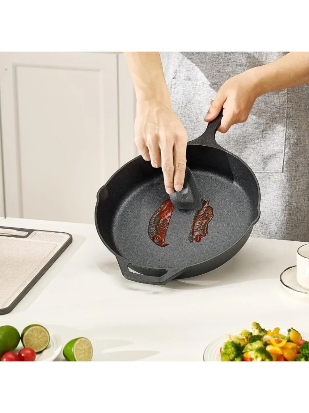 4-Piece Cast Iron Skillet Set - Pre-Seasoned Frying Pans with Silicone Handles